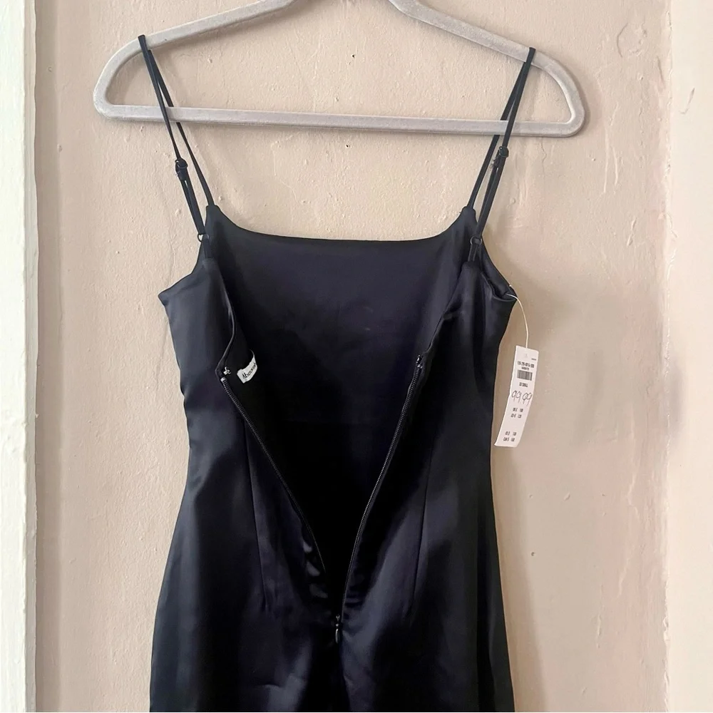 🏷️🎉🆕 a&f • black silky maxi dress with high side slit & adjustable cami straps